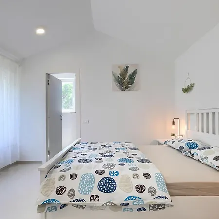Holiday home Fratello Premantura