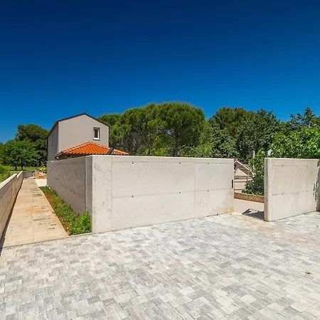Fratello Villa Premantura